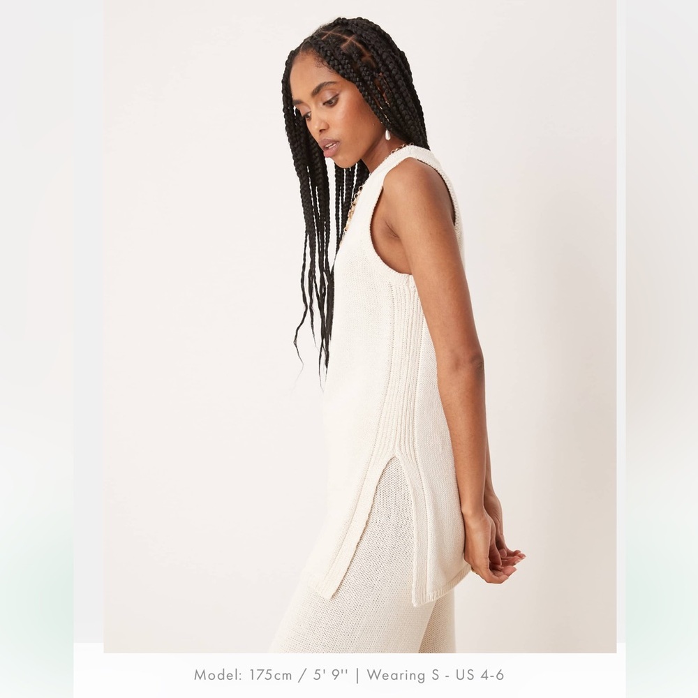 Sleeveless Cream Knit Tank Top